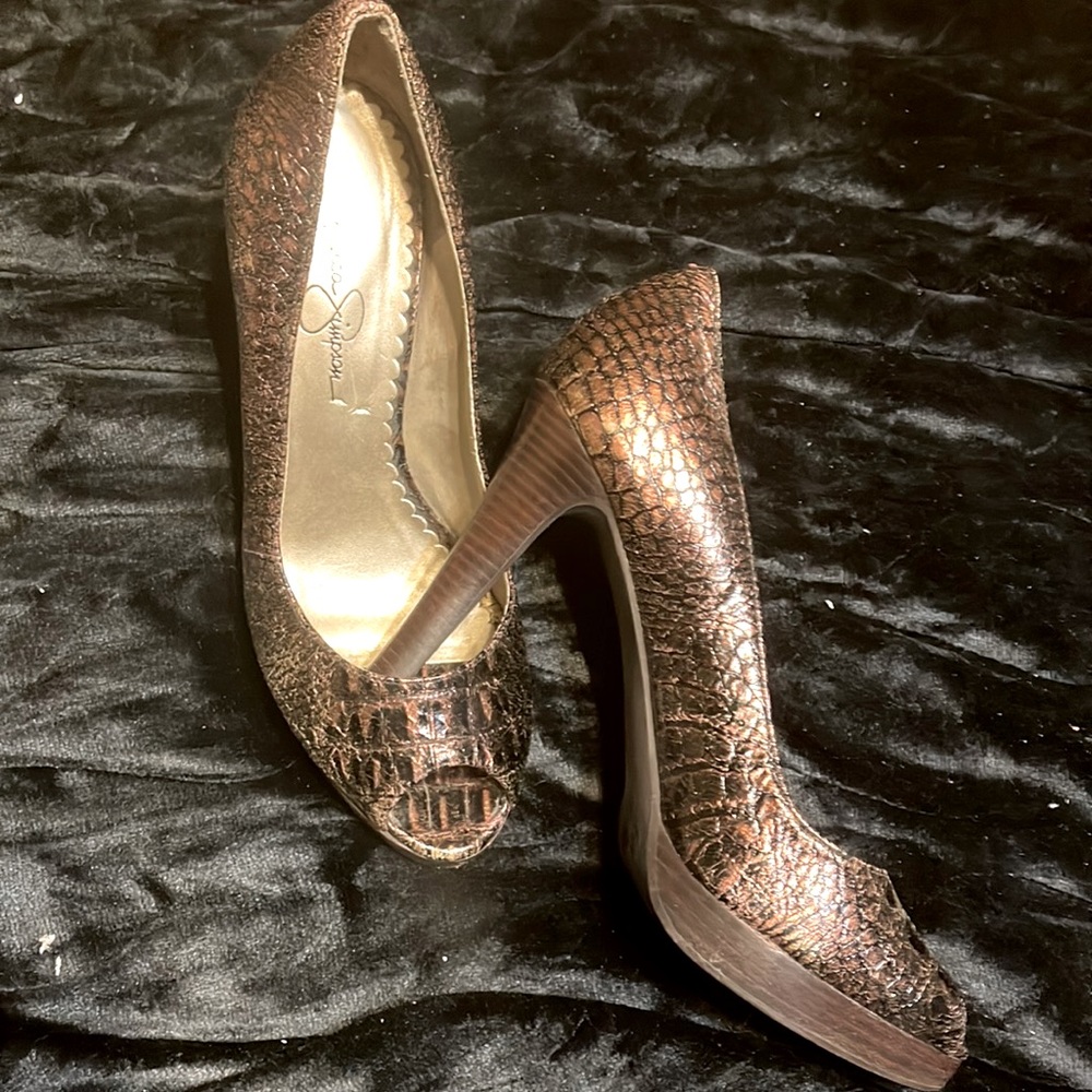 Woman’s Jessica Simpson Shoes